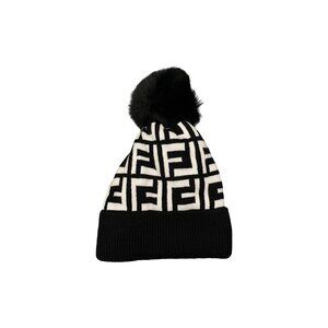 Women’s Printed Beanie with Pompom – Lined Winter Hat NWOT